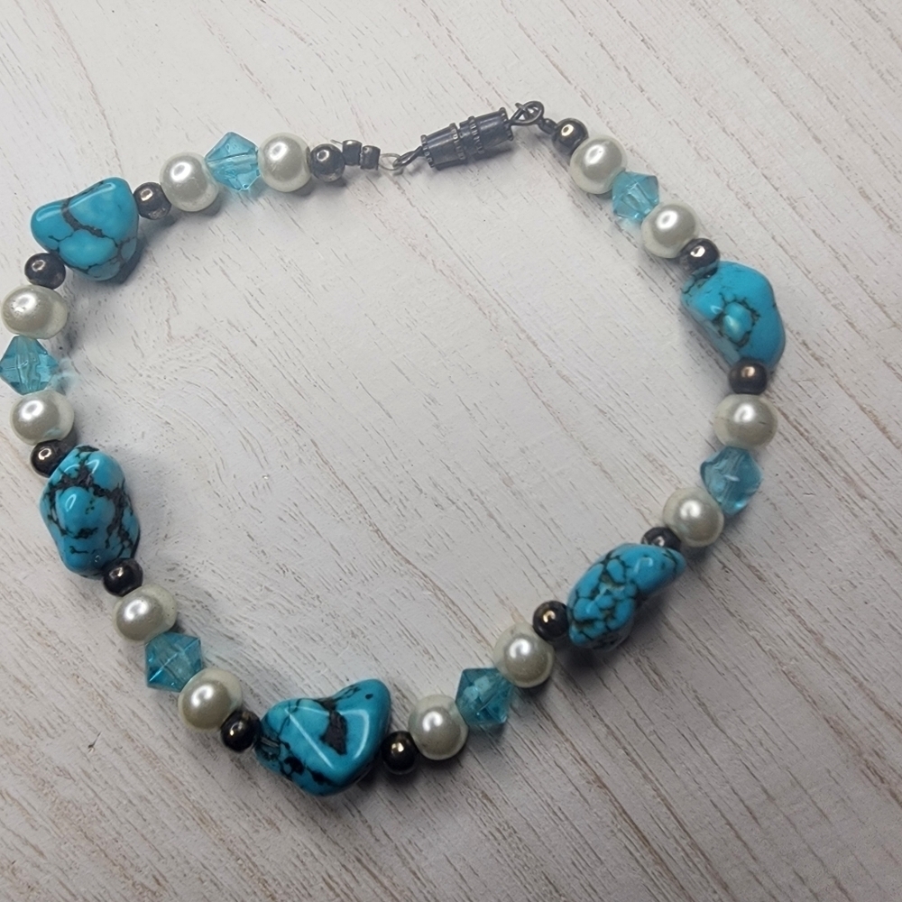 Bracelets Turquoise Color, Lot of 4 - Picture 2 of 5